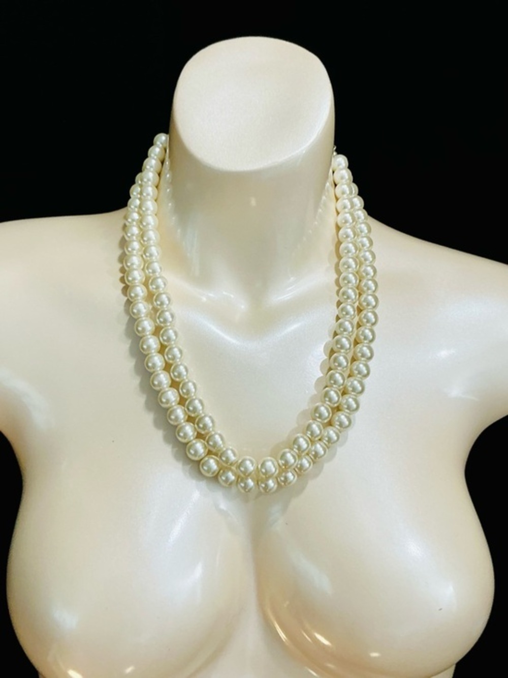 Contemporary Elegant Classic Double-Strand Glass Pearl Necklace - Ivory Pearls
